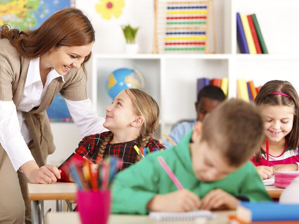 Nhận biết số và phép tính cơ bản dạy bé học toán lớp 1